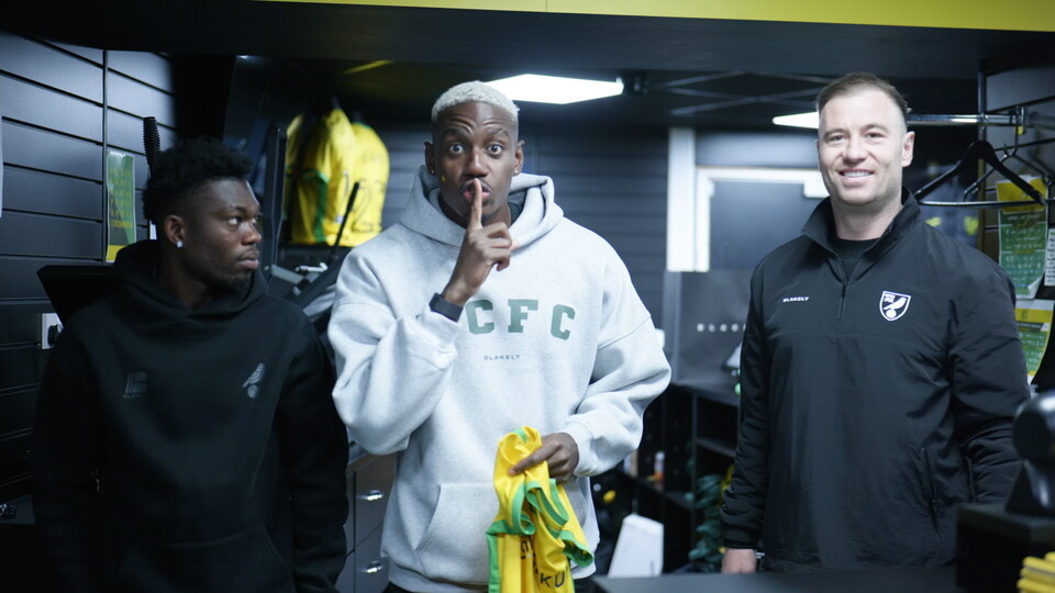 Norwich City and principal partner Blakely Clothing invited some ‘Winter Winners’ to the Carrow Road club shop for a very special surprise this week.