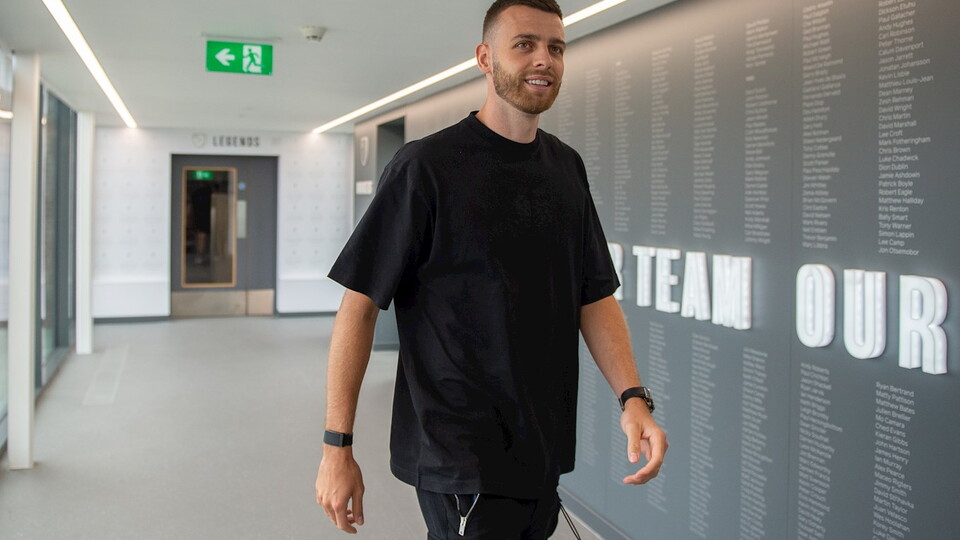 Norwich City announced the permanent signing of goalkeeper Angus Gunn on Wednesday morning.
