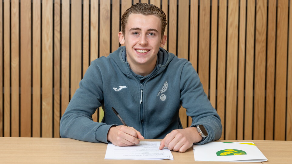 Norwich City Academy midfielder Finley Welch has signed his first professional contract with the club.