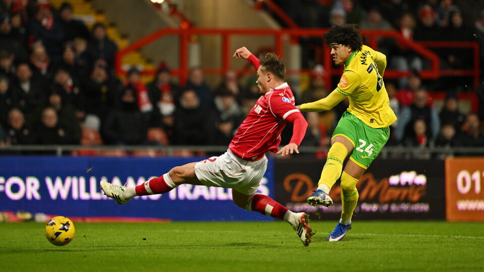 Norwich City claimed a 2-1 win away to Wrexham at the SToK Cae Ras in the Sky Bet Championship.