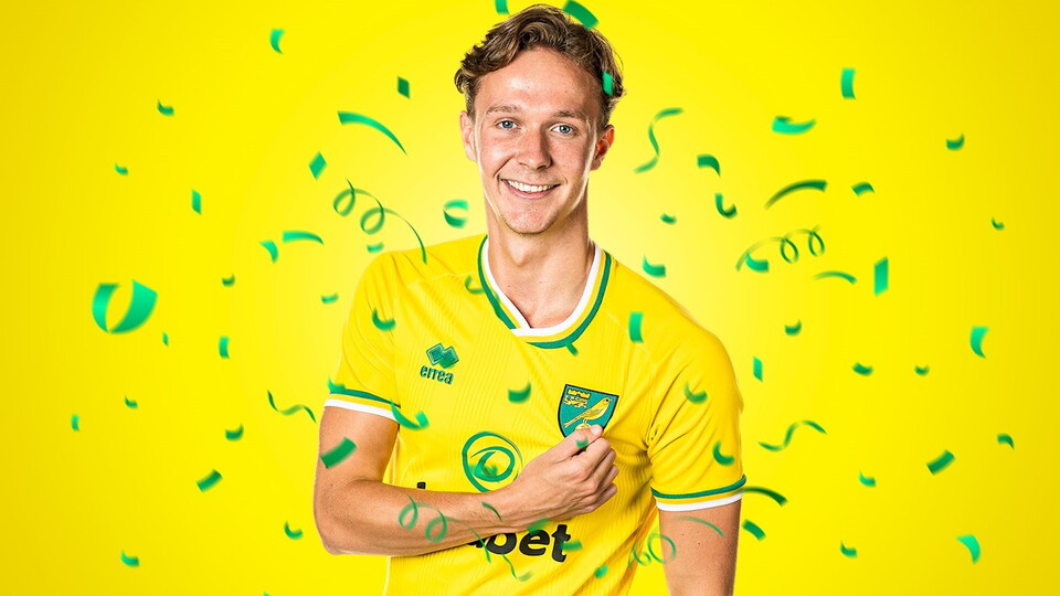To celebrate Kieran Dowell's 23rd birthday, we're offering free shirt printing on all 2020-21 replica shirts when you select 'DOWELL 10'.