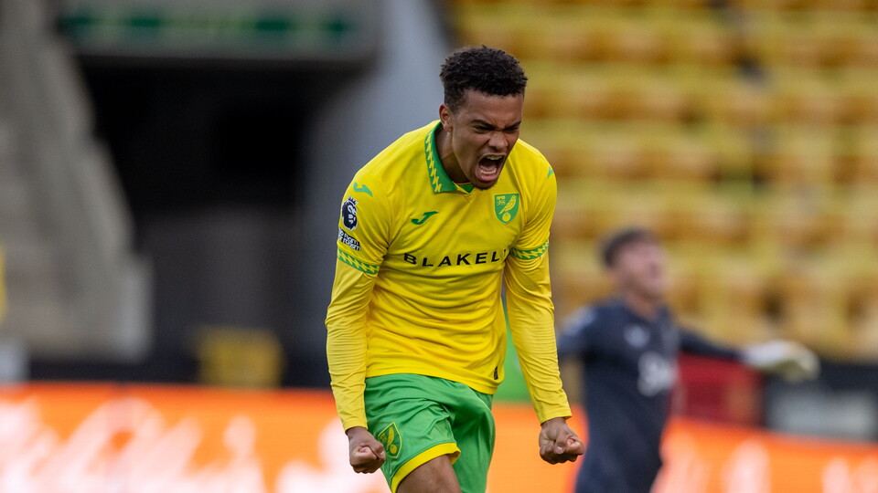 Dylan Jones scored twice as Norwich City Under-21s claimed their first win in Premier League 2 with a 2-1 victory over Everton at Carrow Road.