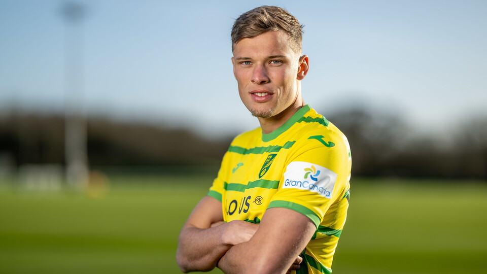 Sydney van Hooijdonk has joined Norwich City on loan from Italian Serie A side Bologna FC for the remainder of the 2023/24 season.