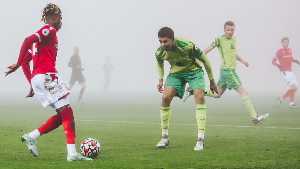 Norwich City fell to a 3-2 loss at Nottingham Forest in the Premier League 2 Division 2 as the hosts fought back from 2-1 down at half-time to win the match.
