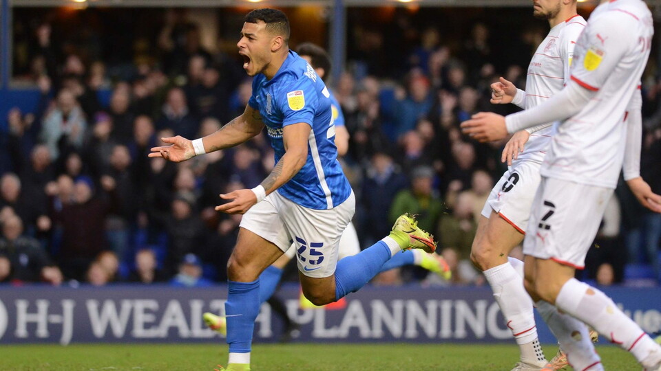 Norwich City loanee Onel Hernandez scored his first goal for Birmingham City in Saturday’s 2-1 win at home to Barnsley.