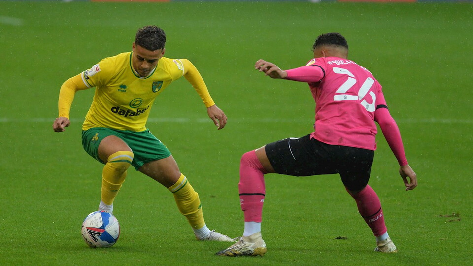 A late free-kick from Wayne Rooney saw Derby County take all three points from Carrow Road.