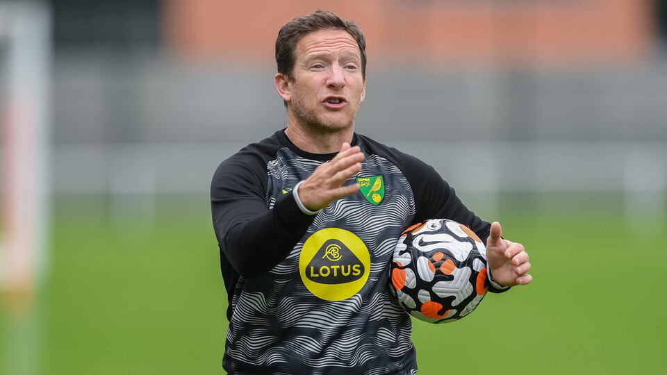 Alan Neilson praised the workrate of his front three players as Norwich City recorded a 2-2 draw away at Newcastle United on Friday night.