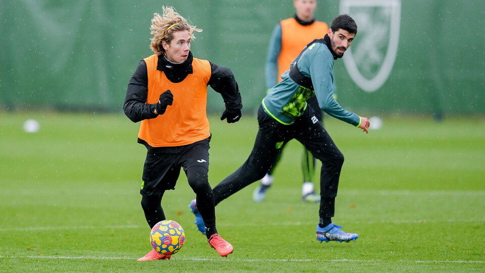 Our club photographer was on hand at Lotus Training Centre on Thursday as Norwich City's first-team were put through their paces.