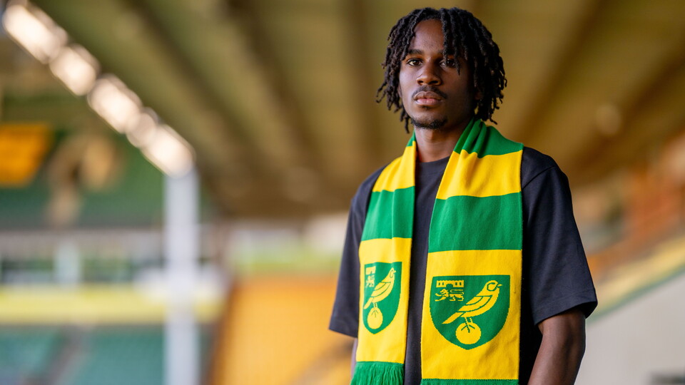 Academy defender Harmony Okwumo has signed a new contract at Norwich City until 2026, with a club option.