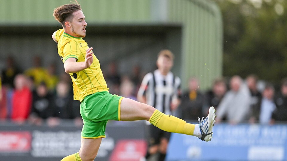 Flynn Clarke has completed a season-long loan move to Sky Bet League Two side Walsall.