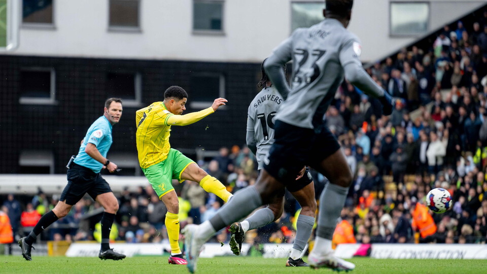 Goals from Brazilian pair, Gabriel Sara and Marquinhos were enough to see out a vital victory for David Wagner’s men against Cardiff City.