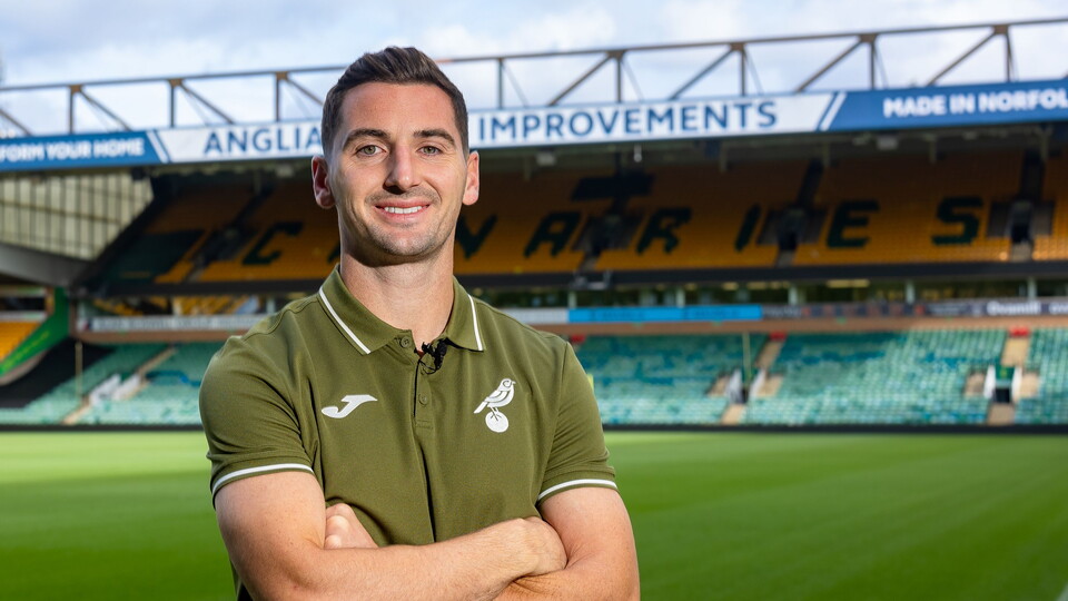 Norwich City are delighted to announce that Kenny McLean has signed a new contract until 2026, with the option of a further year.