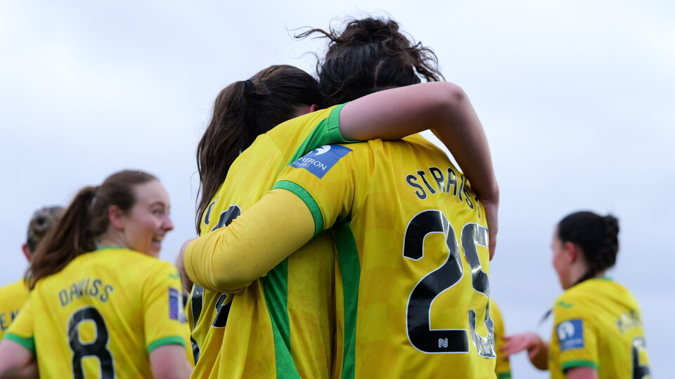Holly Kennard was at the double for Norwich City Women as they picked up a 4-0 win at home to Dulwich Hamlet in Division One South East.