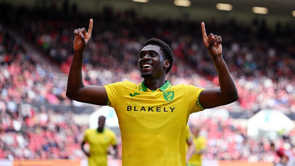 Mohamed Touré has been nominated for the PFA Select Car Leasing Championship Fans’ Player of the Month Award for April.