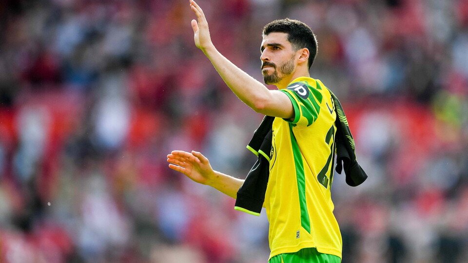 Pierre Lees-Melou felt Norwich City were hard done by to lose 3-2 against Manchester United at Old Trafford on Saturday.