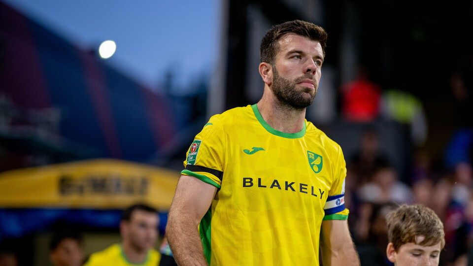 Club captain Grant Hanley has left Norwich City to sign for Sky Bet League One side Birmingham City.
