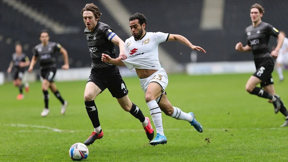Milton Keynes Dons extended their winning run to four on Saturday, Norwich City loanee Louis Thompson involved for Rusell Martin’s side.