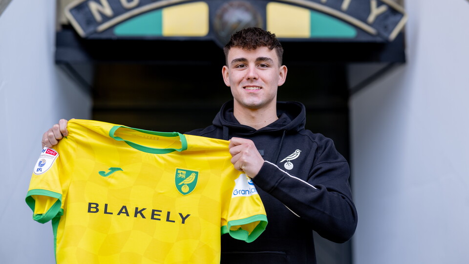 Norwich City have signed winger Matěj Jurásek from Slavia Prague for an undisclosed fee.