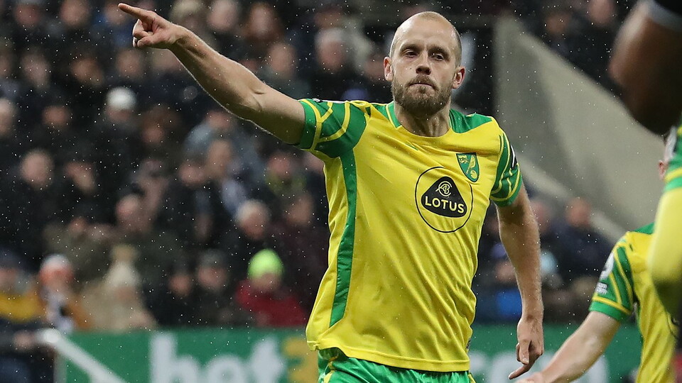 Norwich City fans were full of praise for both Teemu Pukki and Dimitris Giannoulis after the former netted his fifth Premier League goal of the season on Tuesday.