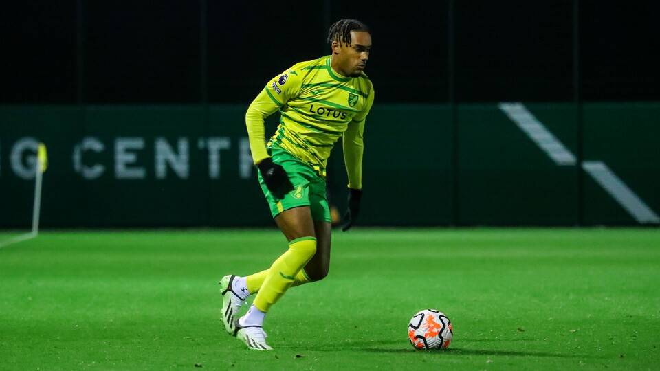 Norwich City academy forward Kenny Coker has joined Vanarama National South side Chelmsford City on loan.