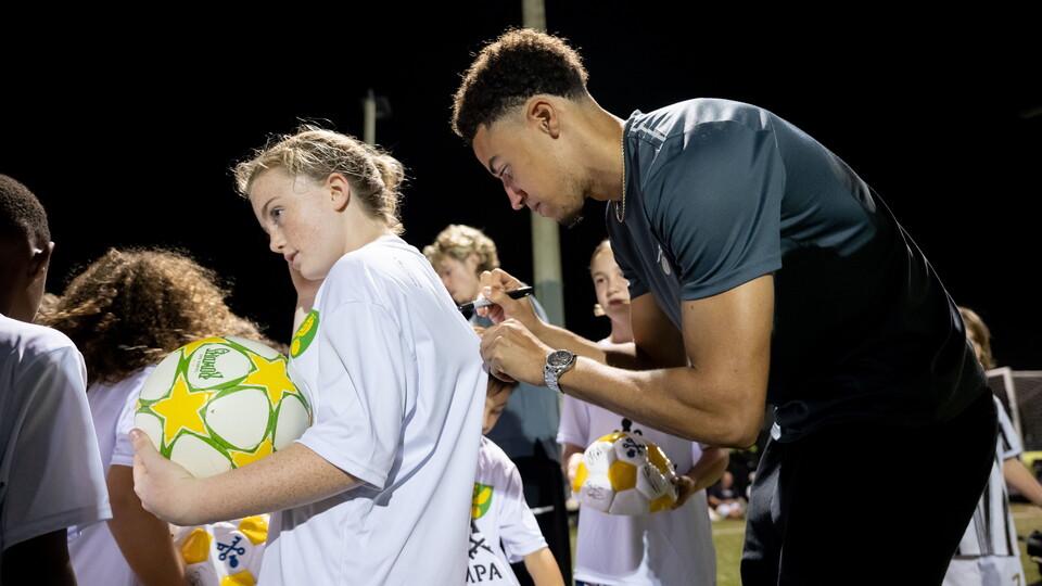 Todd Cantwell and Jon Tomkinson, along with Tampa Bay Rowdies players were Aarón Guillén and Raiko Arozarena, were special guests at the Yellow and Green Dream camp on Tuesday evening.