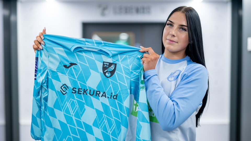 Norwich City Women are delighted to announce the signing of goalkeeper Amber Locker.