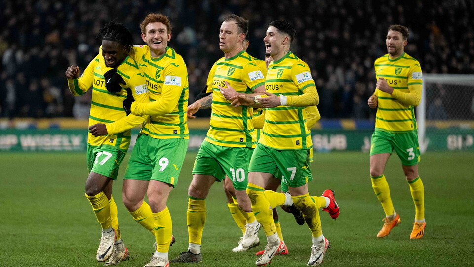 Goals from Jonathan Rowe and Christian Fassnacht sealed a win away from home against Hull City in the Sky Bet Championship on Friday night.