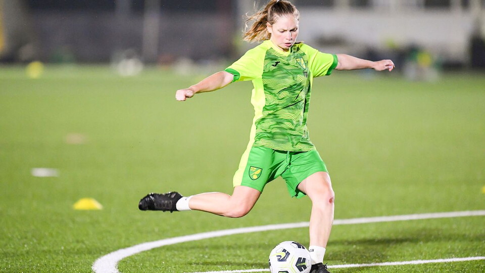 Norwich City ended their Women’s National League South East Division One season with a 2-1 defeat at Queens Park Rangers.