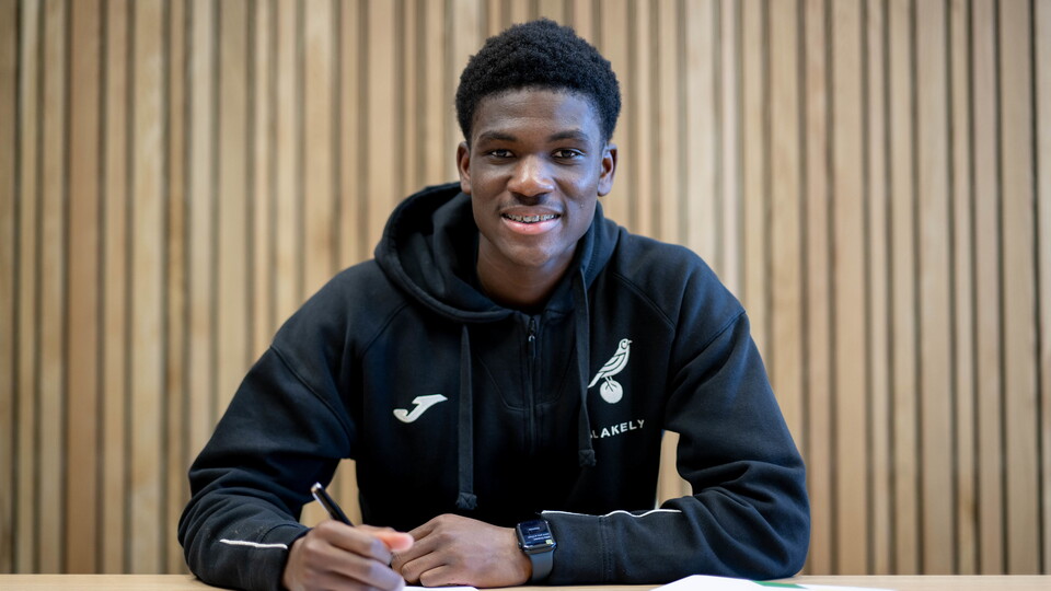 Norwich City midfielder Uriah Djedje has signed a contract extension until 2027, with an option of a further year.