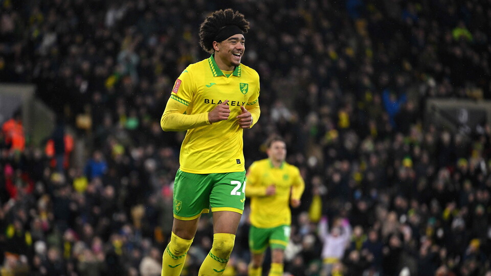 Jovon Makama will be on hand for a signing session in the Club Shop at Carrow Road before Norwich City's home fixture against Portsmouth on Friday, April 3 (KO 3pm).