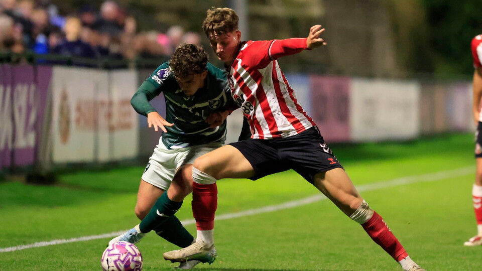 Two late goals condemned Norwich City Under-21s to defeat in the Under-21 Premier League Cup, losing 3-2 away to Sunderland on Friday evening.