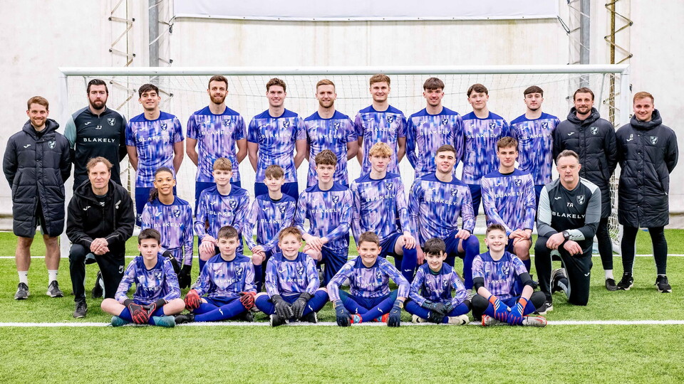 Head of goalkeeping Tony Roberts led a workshop at the Avant Training Centre on Tuesday evening, working with academy goalkeepers from the Under-9s to Under-16s.