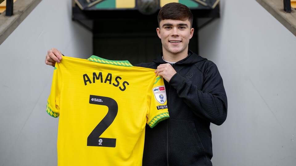 Harry Amass will wear the number two shirt after signing on loan from Manchester United.