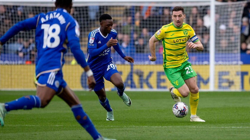 Norwich City were beaten 3-1 by Leicester City in the Sky Bet Championship on Easter Monday.