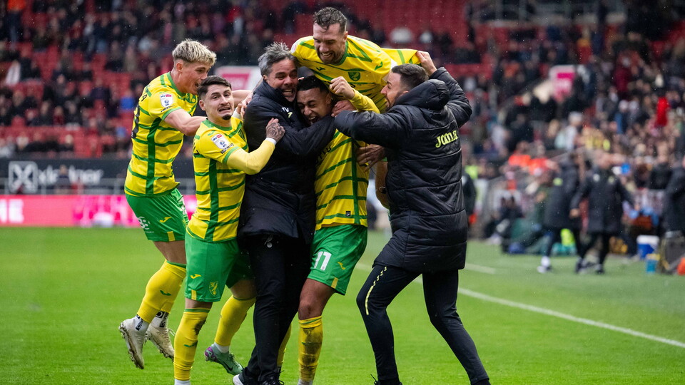 Adam Idah scored at the death as Norwich City were 2-1 winners over Bristol City at Ashton Gate. Here's a selection of the best photos.