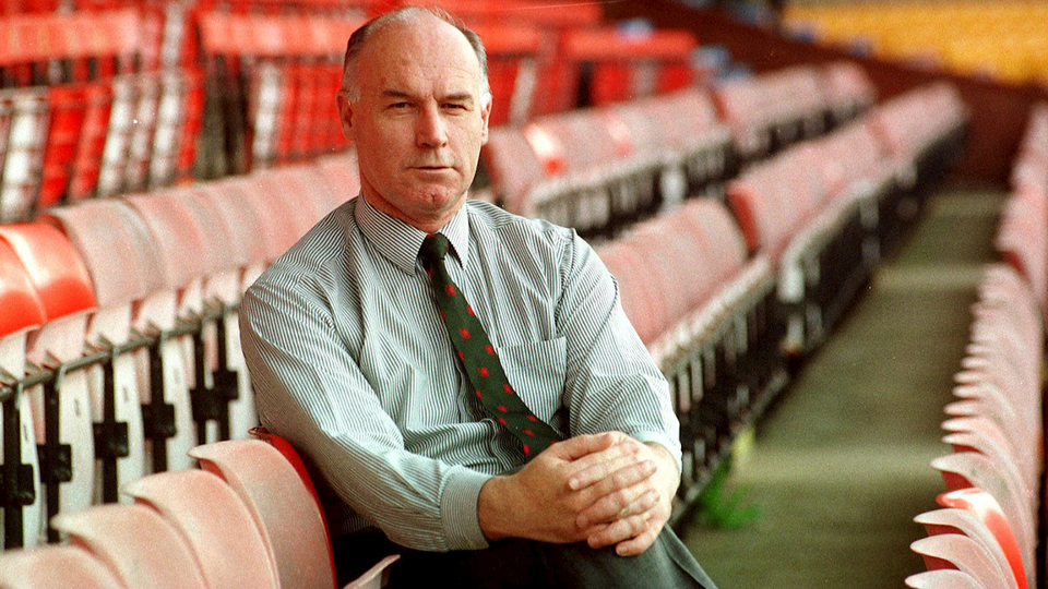 Norwich City is deeply saddened to learn of the passing of the club’s former youth director and chief executive Gordon Bennett.