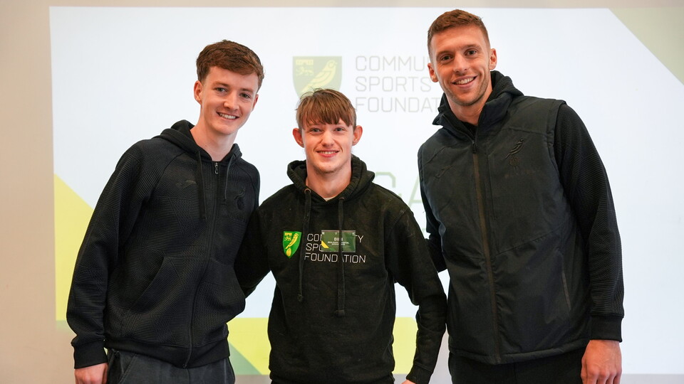 Norwich City duo Sam Field and Kellen Fisher made a special visit to the Foundation’s Realising Potential Ambassadors session at Carrow Park, spending time with young adults from our inclusive disability and SEND programme.