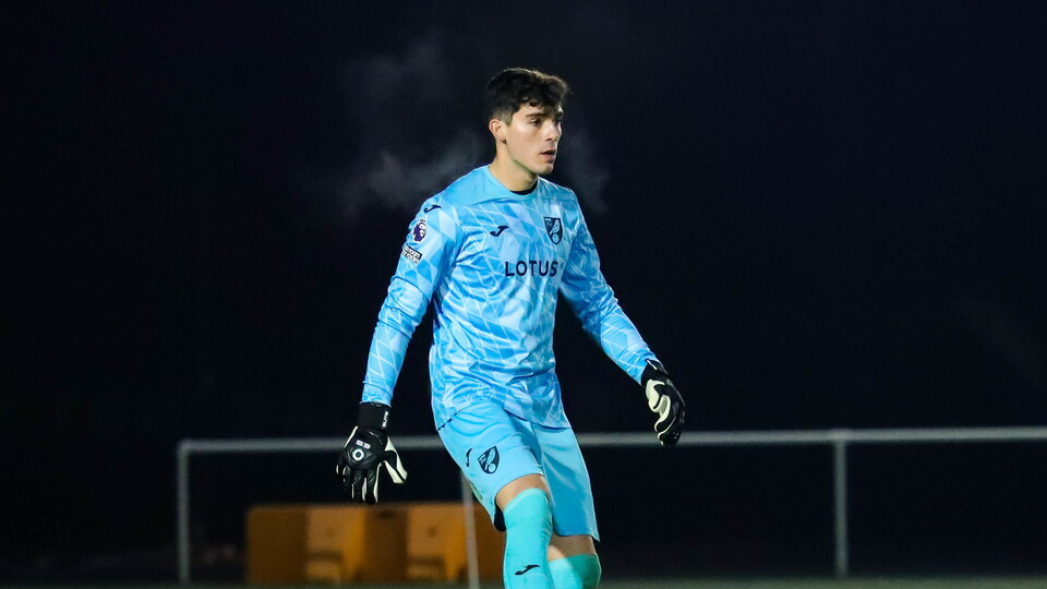 Norwich City goalkeeper Vicente Reyes has joined Sky Bet League Two side Forest Green Rovers on loan.