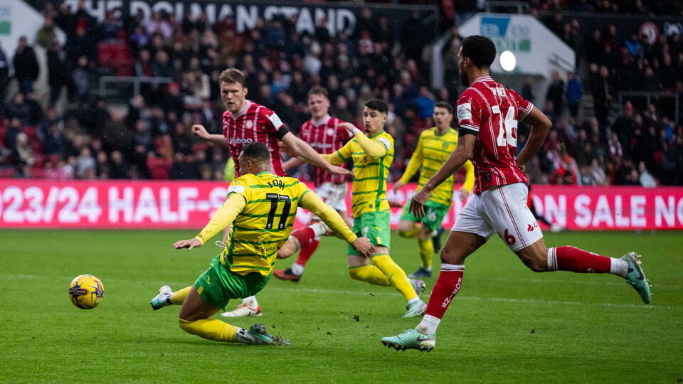 Adam Idah scored a last-minute winner as Norwich City were 2-1 winners over Bristol City in the Sky Bet Championship.
