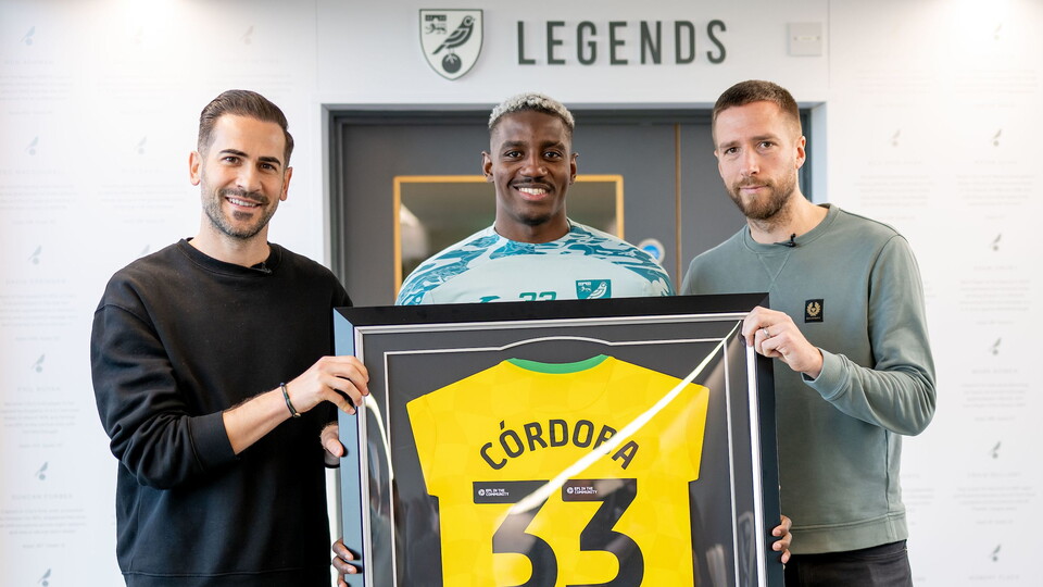 Former Canaries Mario Vrančić and Marco Stiepermann returned to Norwich City earlier this week to make presentations to several first-team players for their debut and appearance milestones.