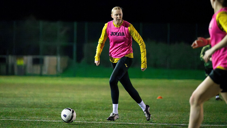 Platinum and junior members have the chance to win a spot at a women's team open training session as part of the club's Members Moments programme.