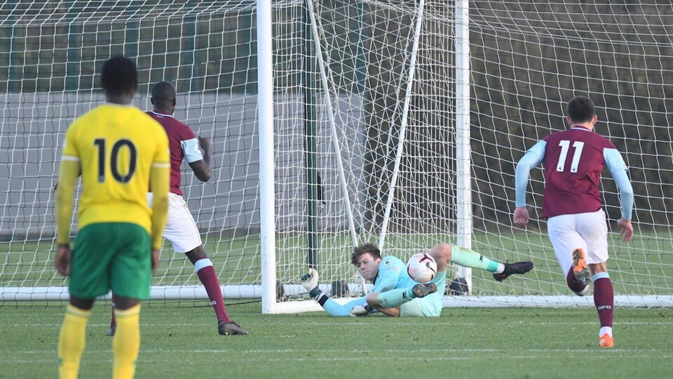 Norwich City Under-23s were held to a 0-0 draw at home to Burnley U23s in the Premier League 2 Division 2 on Friday.