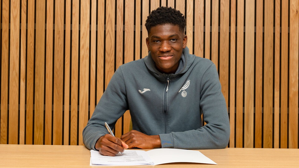 Norwich City Academy player Uriah Djedje has signed his first professional contract with the club, confirming his place as a Canary until 2025.