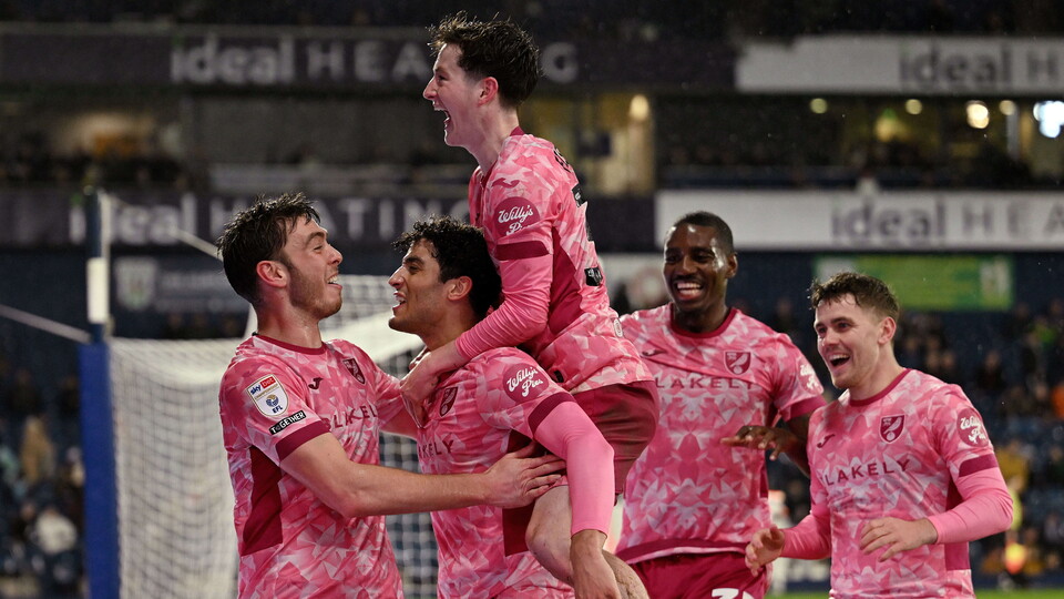 Norwich City produced an emphatic away performance, claiming a 5-0 win away to West Bromwich Albion at The Hawthorns.