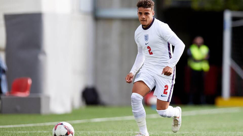 Max Aarons has been called up to the England Under-20s squad fo next month's European Under-21 Championship qualifiers.