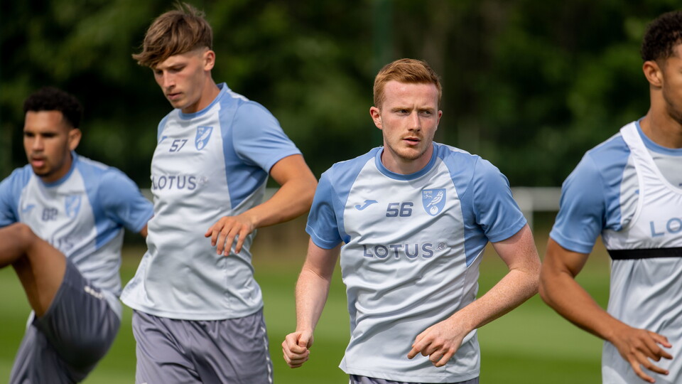 Norwich City Under-21s defender Lewis Shipley has joined Sky Bet League Two side Accrington Stanley on a season-long loan.