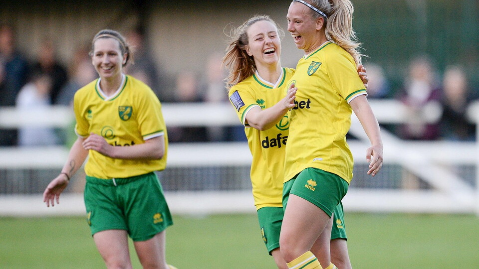 Norwich City cruised to victory in the Norfolk County FA Women's Cup final against Mulbarton Ladies.
