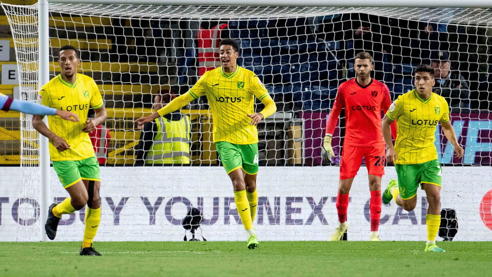 View a full gallery below of Norwich City's defeat at Turf Moor on Tuesday night.
