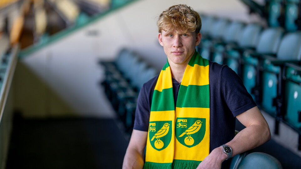 Academy goalkeeper Henry Bullen has signed his first professional contract at Norwich City.