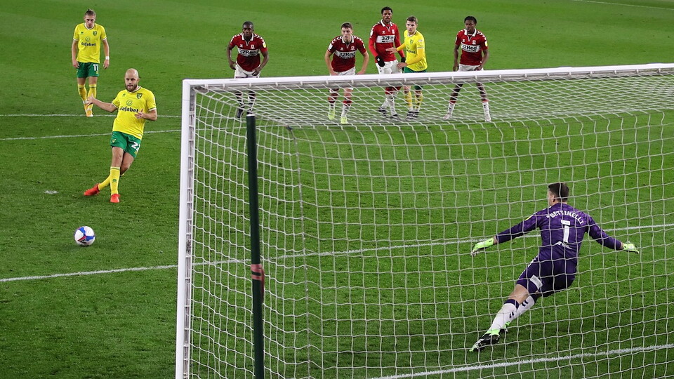 Norwich City stretched their unbeaten run to eight with a 1-0 win at Middlesbrough on Saturday thanks to Teemu Pukki's second half penalty.